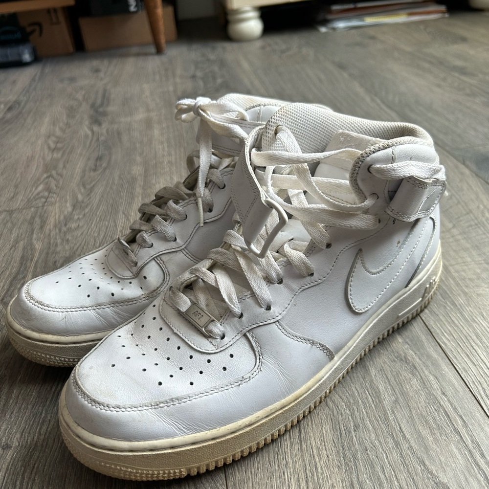Nike Air Force 1 Mid